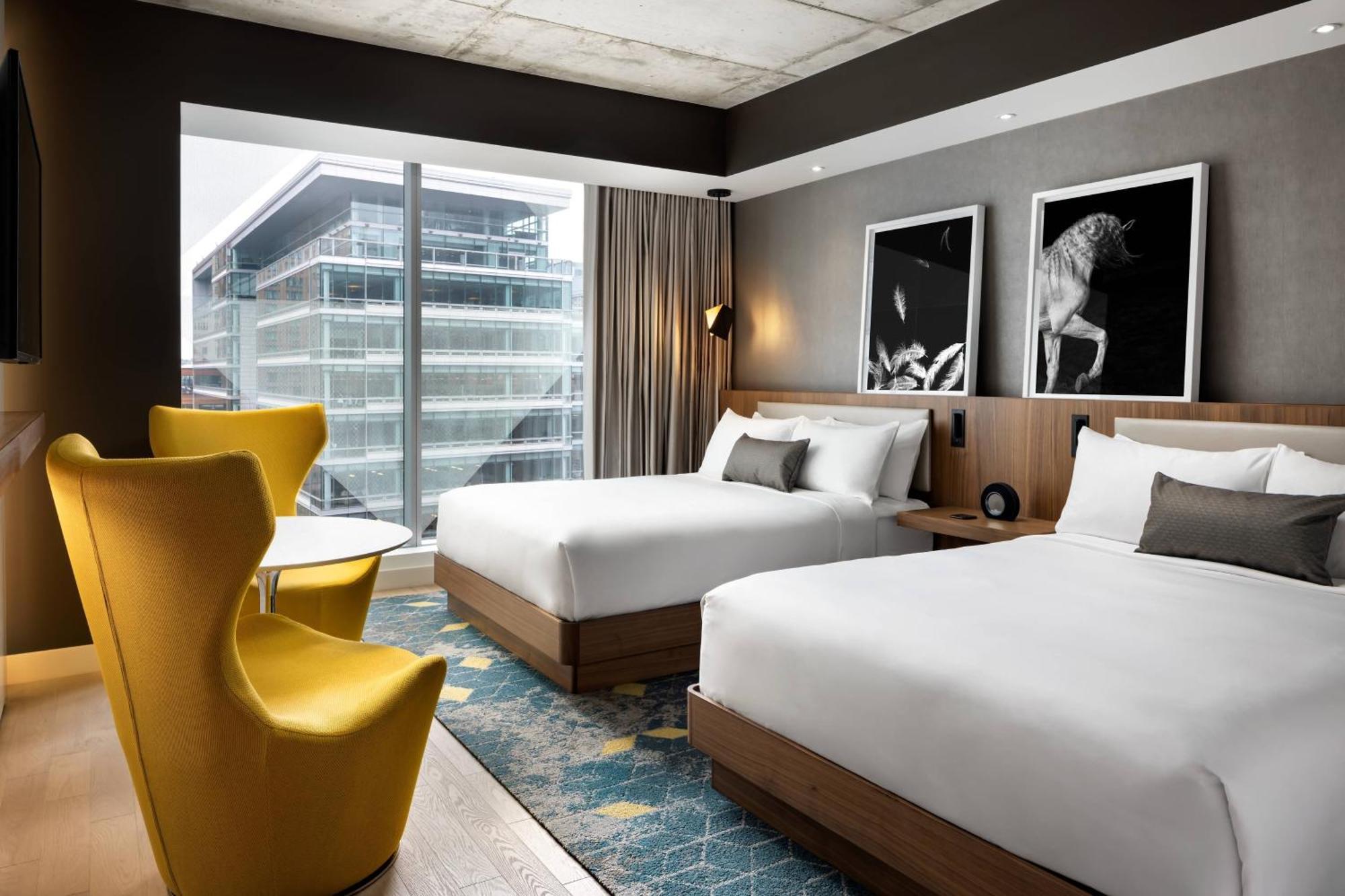 Humaniti Hotel Montreal, Autograph Collection Exterior photo